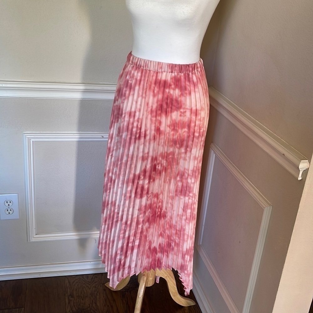 susan Graver Crystal Pleat Blush/Cream Tie Dye pull-on Skirt Size M